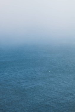 Cape St. Vincent, Portekiz 'in güneyindeki Algarve' de bulunan Bispo 'daki vila belediyesinde yer almaktadır. Portekiz 'in ve Avrupa anakarasının en güneybatı noktasıdır..