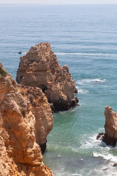 Beautiful Bay Lagos Town High Cliffs Shore Atlantic Ocean Thealgarve — стоковое фото