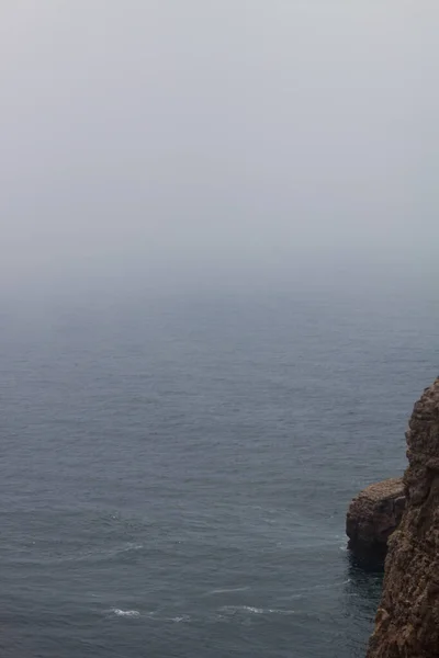 セントビンセント岬はビラの自治体で先に土地ですBispo アルガルヴェ ポルトガル南部 ポルトガルとヨーロッパ大陸の南西端に位置する — ストック写真