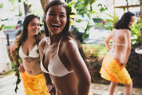 Portrait Danseuse Polynésienne Belles Femmes Dans Tahitien Île Pacifique Dansent — Photo