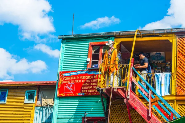 Buenos Aires Argentina 2019 Kleurrijke Oude Gebouwen Beroemde Wijk Caminito — Stockfoto