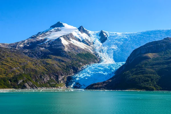 Southern Coast Chile Presents Large Number Fjords Fjord Channels Latitudes — Stock Photo, Image