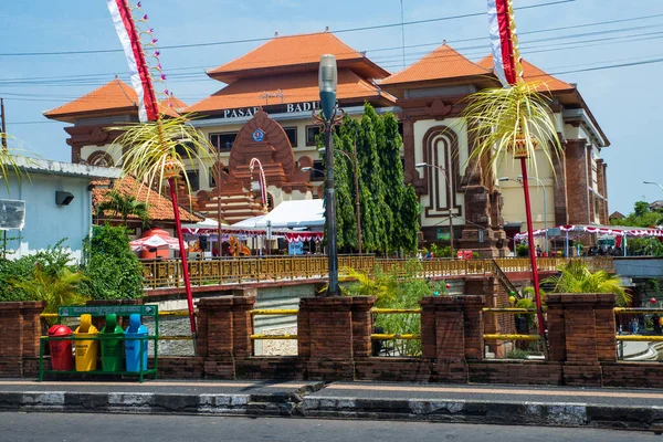 Pusat Kota Bali Pada Pagi Hari Jalan Utama Kehidupan Sekitar — Stok Foto