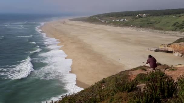 Prachtig Uitzicht Vanuit Drone Rotsen Kliffen Zuidelijke Regio Van Portugal — Stockvideo