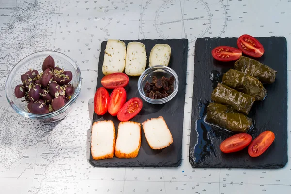 Dolma Köstliche Kasukasische Und Türkische Küche Weinblätter Gefüllt Mit Hackfleisch — Stockfoto