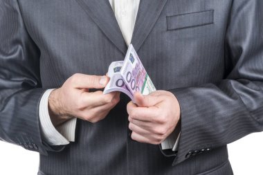 eller erkekler ceket sayısı paralı 500 euro, beyaz arka plan üzerinde izole bir paket içinde