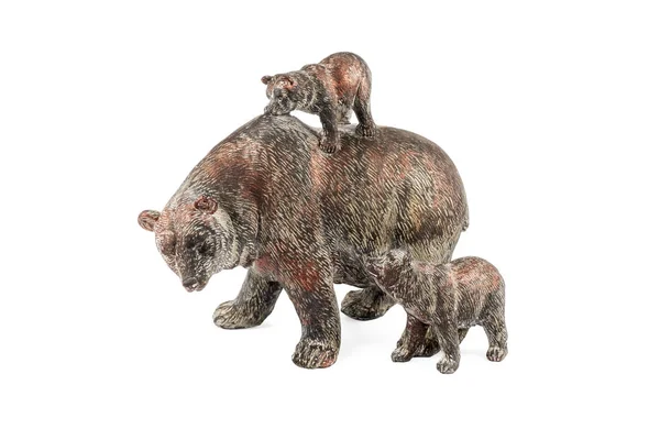 Matka niedźwiedź z dwa szczeniaki — Zdjęcie stockowe