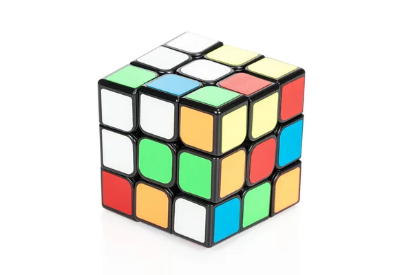 KHARKOV, UKRAINE - DMay 5, 2020：Rubik cube on white 图库图片