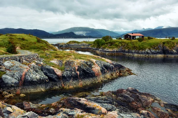 Hermoso Paisaje Costa Famosa Carretera Del Océano Atlántico Atlanterhavsveien Más — Foto de Stock