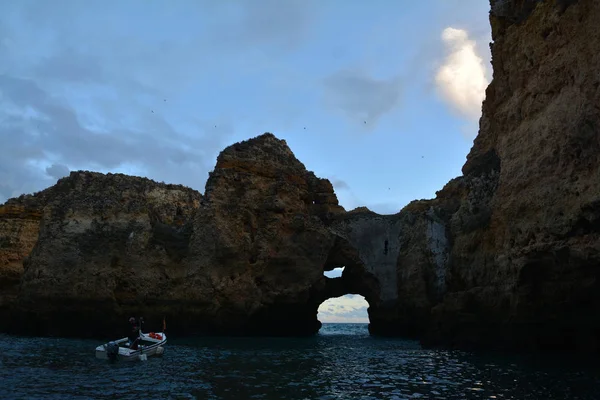 Lagos Algarve Portugalia Listopada 2017 Wspaniałe Wyjątkowe Formacji Klify Łukami — Zdjęcie stockowe