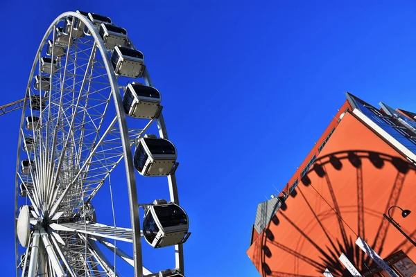 Gdansk Polonia Julio 2018 Amber Sky Rueda Cerca Casco Antiguo — Foto de Stock