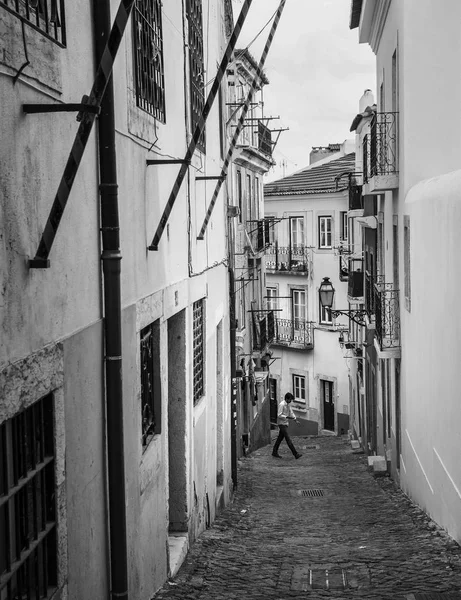 Lisboa Portugal Novembro 2017 Rua Bairro Alfama Parte Antiga Pitoresca — Fotografia de Stock