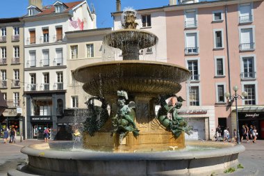 Avrupa 'nın merkezindeki çeşme 