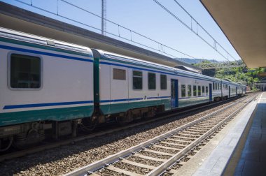 Cinque Terre Ulusal Parkı 'ndaki tren istasyonu.
