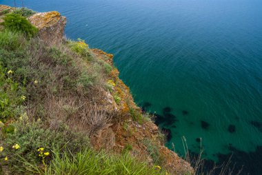 Kaliakra, Bulgaristan, Avrupa - 1 Mayıs 2015. Karadeniz Kıyısında doğa rezervi, uzun ve dar Kaliakra kara. 