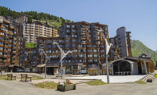 Avoriaz Франція Липня 2015 Дивні Дерев Яні Будівлі Унікальна Архітектура — стокове фото