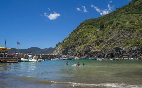 Vernazza Cinque Terre Italia Junio 2015 Colorido Puerto Vernazza Costa — Foto de Stock