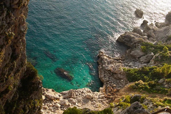 Piękny Jesienny Dzień Przy Krupp Wybrzeżu Morza Śródziemnego Wyspa Capri — Zdjęcie stockowe