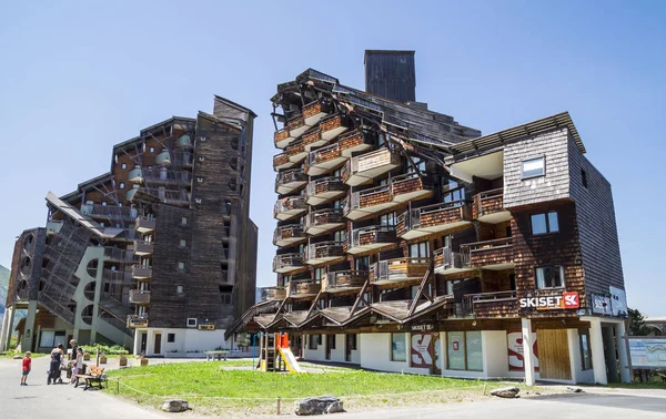 Avoriaz France Juillet 2015 Étranges Bâtiments Bois Avoriaz Station Montagne — Photo