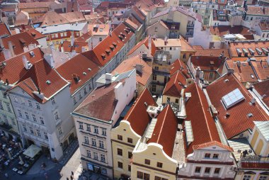 Prag,Çek Cumhuriyeti - 18 Temmuz 2014. Old Town Hall Tower, Prag Eski Kenti'nin güzel bir panoramik manzarasını sunmaktadır.. 