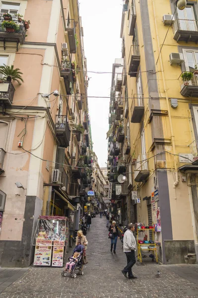 Naples Italia Noviembre 2015 Día Típico Otoño Quartieri Spagnoli Barrio —  Fotos de Stock