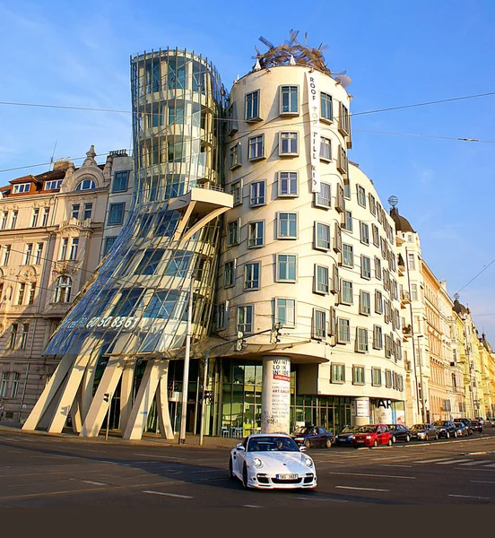 Praga República Checa Julio 2014 Street View Famous Dancing House — Foto de Stock