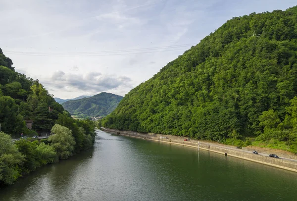 Rio Serchio Desde Ponte Della Maddalena Ponte Del Diavolo Lucca — Fotografia de Stock