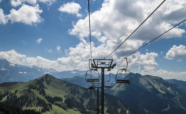 Hermoso Paisaje Verde Los Alpes Franceses Transporte Por Cable — Foto de Stock