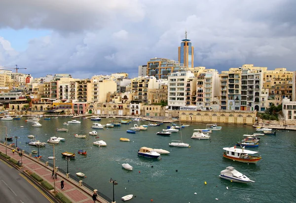 Julian Malta Adası Kasım 2014 Spinola Bay Güzel Bir Sabah — Stok fotoğraf