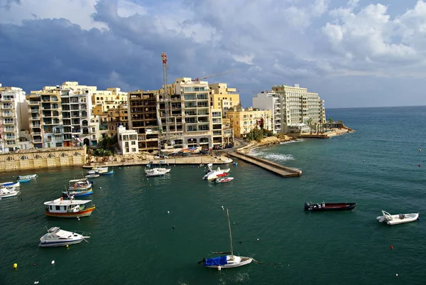 Julians Bay Malta Island Listopadu 2014 Maltské Pobřeží Zálivu Středomořský — Stock fotografie