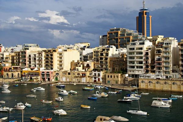 Julians Bay Isla Malta Noviembre 2014 Ciclón Mediterráneo Afectó Malta —  Fotos de Stock
