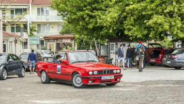 Balçık, Bulgaristan - 20 Mayıs 2016.Bükreş'ten Bulgaristan'dan Bulgaristan'a Balçık'ta retro araba rallisi ve ardından klasik teknelerle yelken açmak, etkinlik sırasında 