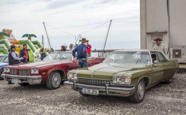 Balçık, Bulgaristan - 20 Mayıs 2016.Bükreş'ten Bulgaristan'dan Bulgaristan'a Balçık'ta retro araba rallisi ve ardından klasik teknelerle yelken açmak, etkinlik sırasında 