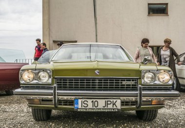 Balçık, Bulgaristan - 20 Mayıs 2016.Bükreş'ten Bulgaristan'dan Bulgaristan'a Balçık'ta retro araba rallisi ve ardından klasik teknelerle yelken açmak, etkinlik sırasında 