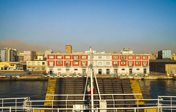 Naples Itália Novembro 2015 Vista Manhã Porto Nápoles Poluição Alerta — Fotografia de Stock