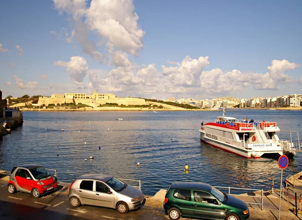 Valletta Mar Mediterráneo Isla Malta Europa Noviembre 2014 Ferries Transporte —  Fotos de Stock