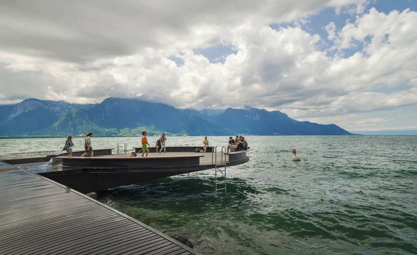 Montreaux Suíça Julho 2015 Dia Chuvoso Motreaux Riviera Lago Genebra — Fotografia de Stock
