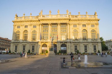 Torino,İtalya - 26 Haziran 2015. Torino şehri üzerinde Akşam , İtalya, Europe.Palazzo Madama en çok ziyaret edilen biri.
