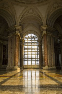 Caserta, İtalya - 11 Kasım 2015. Caserta Palazzo Reale Iç görünümü , Avrupa'nın en büyük sarayı.