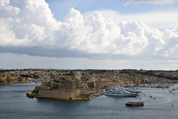 Belo Dia Outono Antigo Porto Valetta City Capital Ilha Malta — Fotografia de Stock