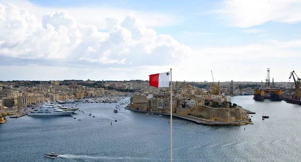 Hermoso Día Otoño Antiguo Puerto Valetta Capital Isla Malta —  Fotos de Stock