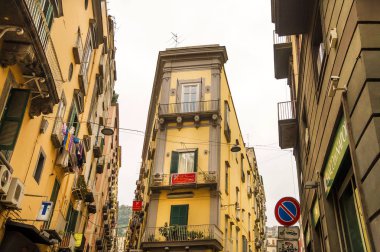 Napoli, İtalya - 13 Kasım 2015. Capodimonte sokak manzarası - Napoli, İtalya. 