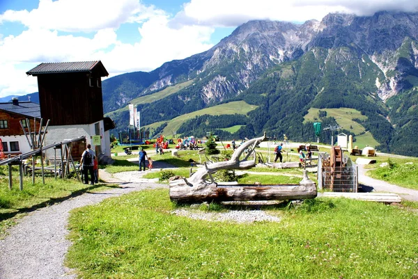 Fieberbrunn Austria Agosto 2016 Cottage Con Grillstation Alla Stazione Intermedia — Foto Stock