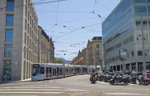 Ginebra Suiza Julio 2015 Ginebra Centro Vista Calle Tráfico Transporte — Foto de Stock