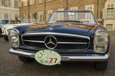 Torino, İtalya - 26 Haziran 2015. Valentino Park'ta bir yaz akşamı 