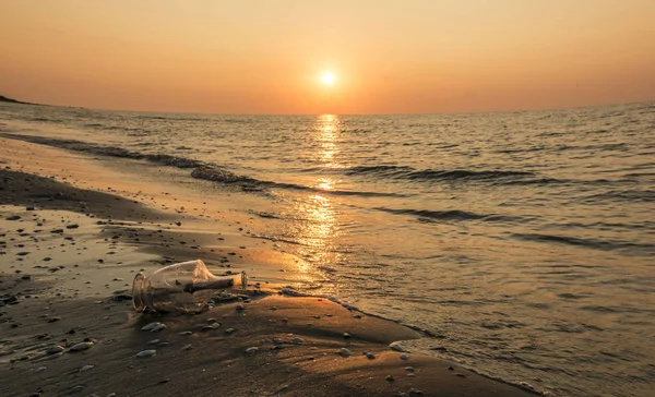 Wiadomość Butelce Plaży Wschodzie Słońca Sztuka Ścienna Dekoracja Wnętrz — Zdjęcie stockowe