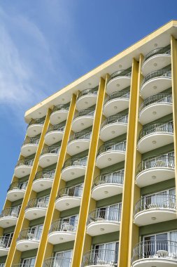 Golden Sand Plajı, Varna, Bulgaristan - 22 Mayıs 2016.Facade Bulgar Beach resort dairelerin