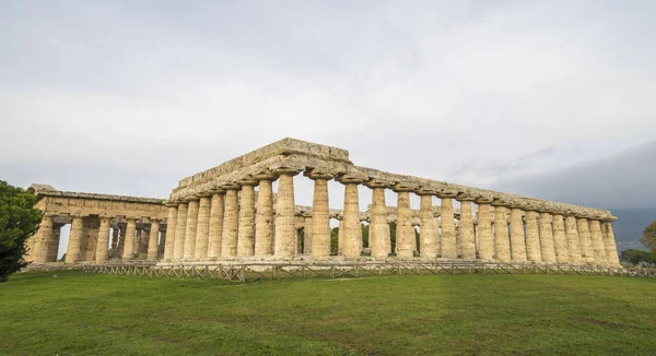 Paestum - UNESCO Dünya Miras Listesi, Yunan tapınakları bazı dünyanın en iyi korunmuş antik Yunan tapınakları ile. Hera, Poseidon ve Ceres Paestum, İtalya için üç tapınak yapmaktadır. 