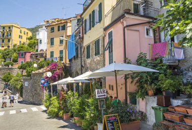 Corniglia, Cinque Terre, La Spezia,İtalya - 26 Haziran 2015. Corniglia , Cinque Terre Milli Parkı'nın tipik ve karakteristik köyü.