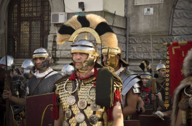 Köstence , Romanya - 28 Ağustos 2015. Yıllık Antik Festivali Tomis Köstence Eski Kent - Ovidiu Meydanı, romalılar ve Dacians alışkanlıkları, yaşam tarzı ve mücadele taktikleri mevcut.